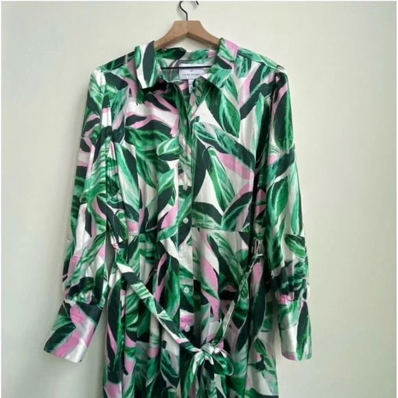 New BeautiCurve X Lane Bryant Palm Leaf Print ShirtDress
Button Dress Size 22 - Picture 13 of 15